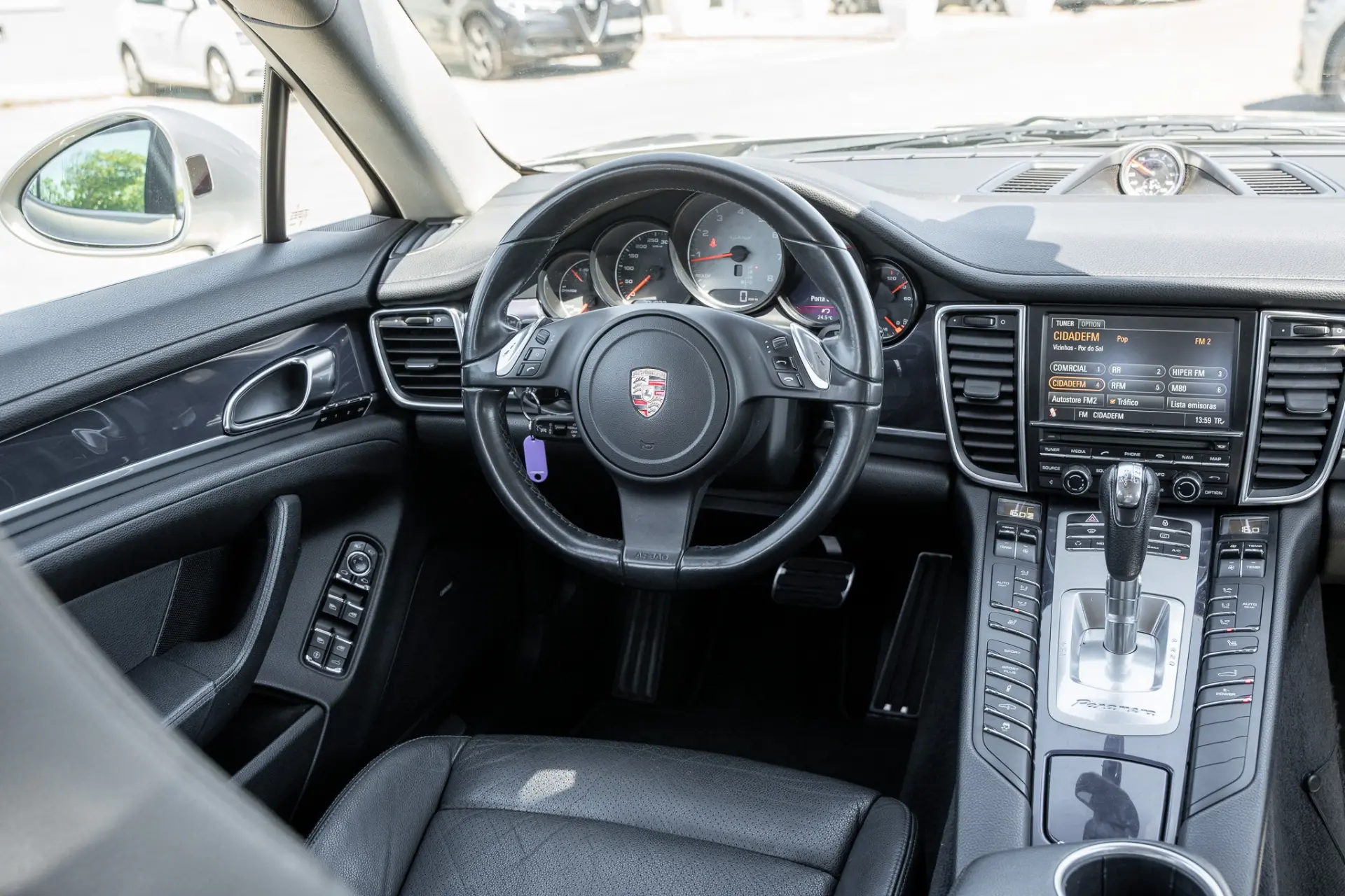 Porsche Panamera S Hybrid 10