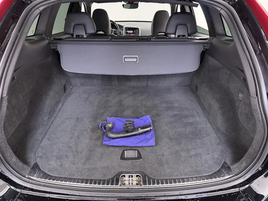 Volvo XC 60 2.0 D4 Volvo Ocean Race Geartronic 24