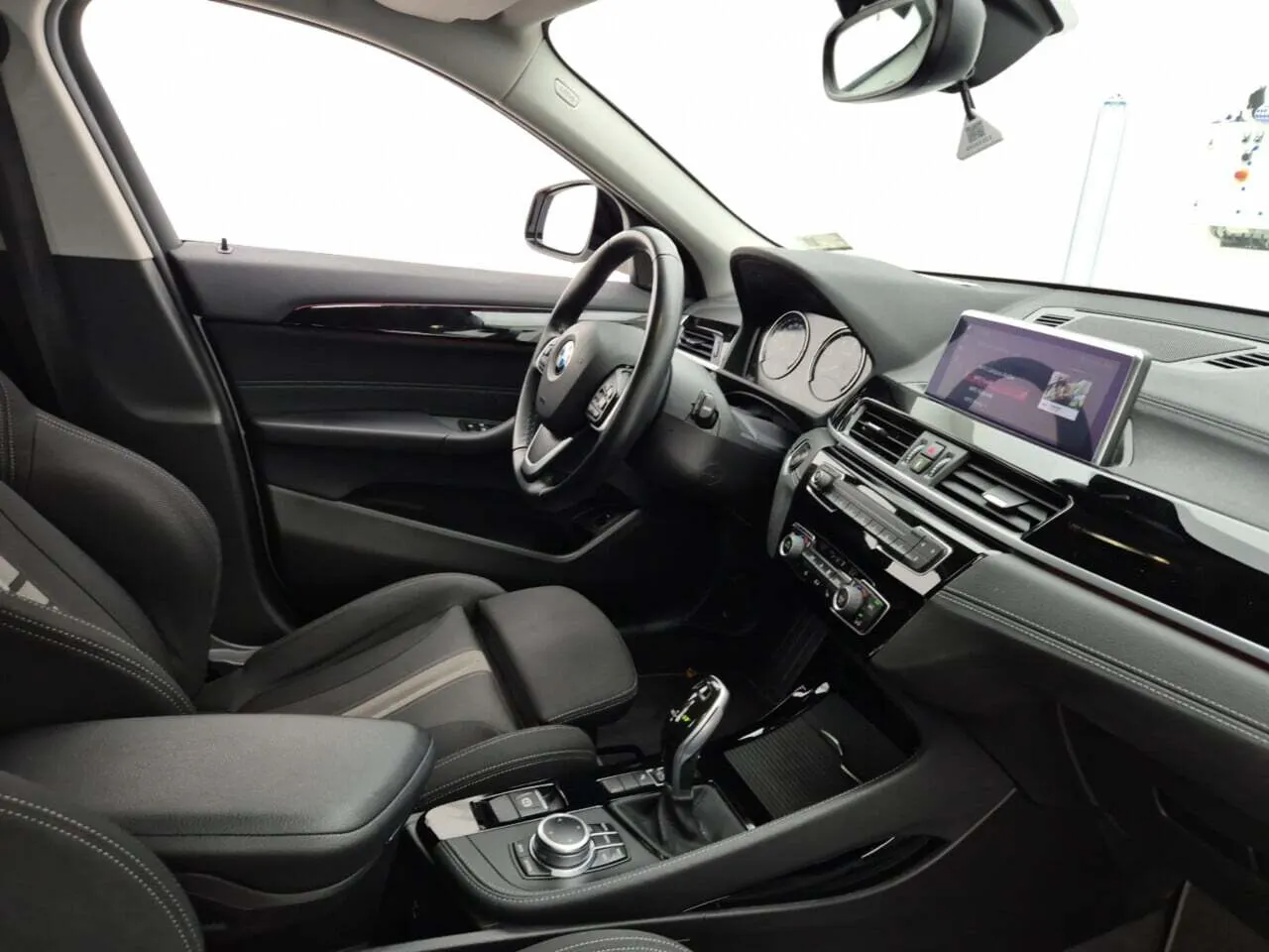 BMW X2 16 d sDrive Auto GoldPlay 7