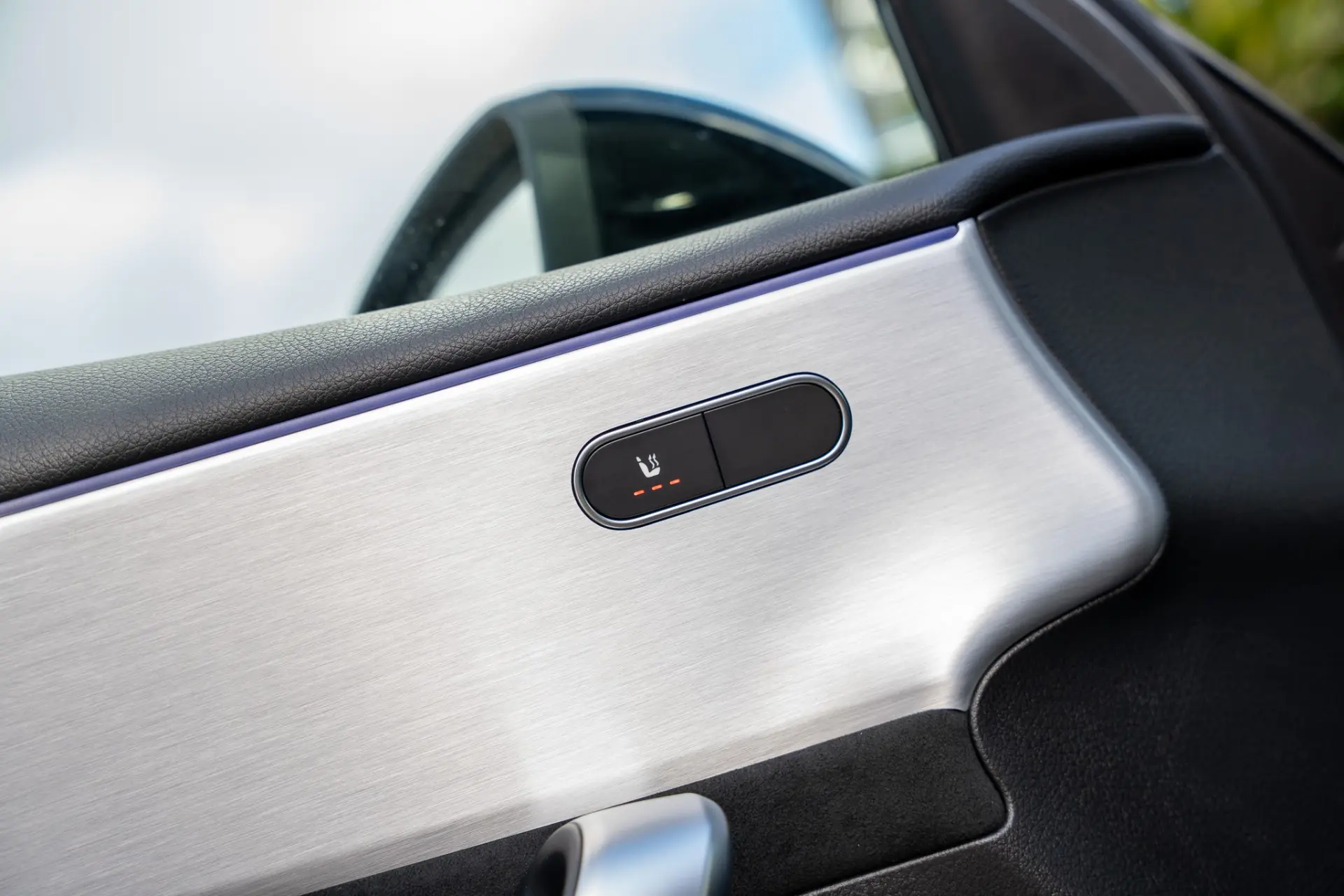 Mercedes-Benz A 250 Limousine e AMG Line 18