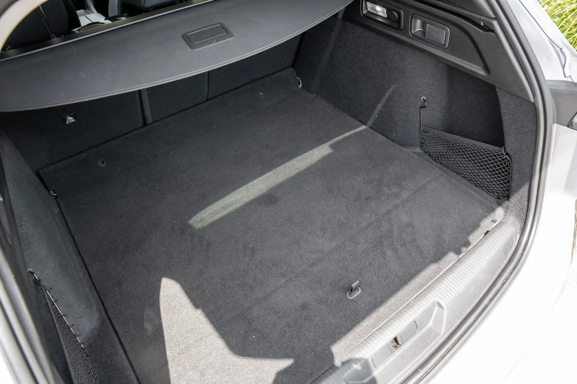 Peugeot 308 SW 1.6 Hybrid Allure e-EAT8 27