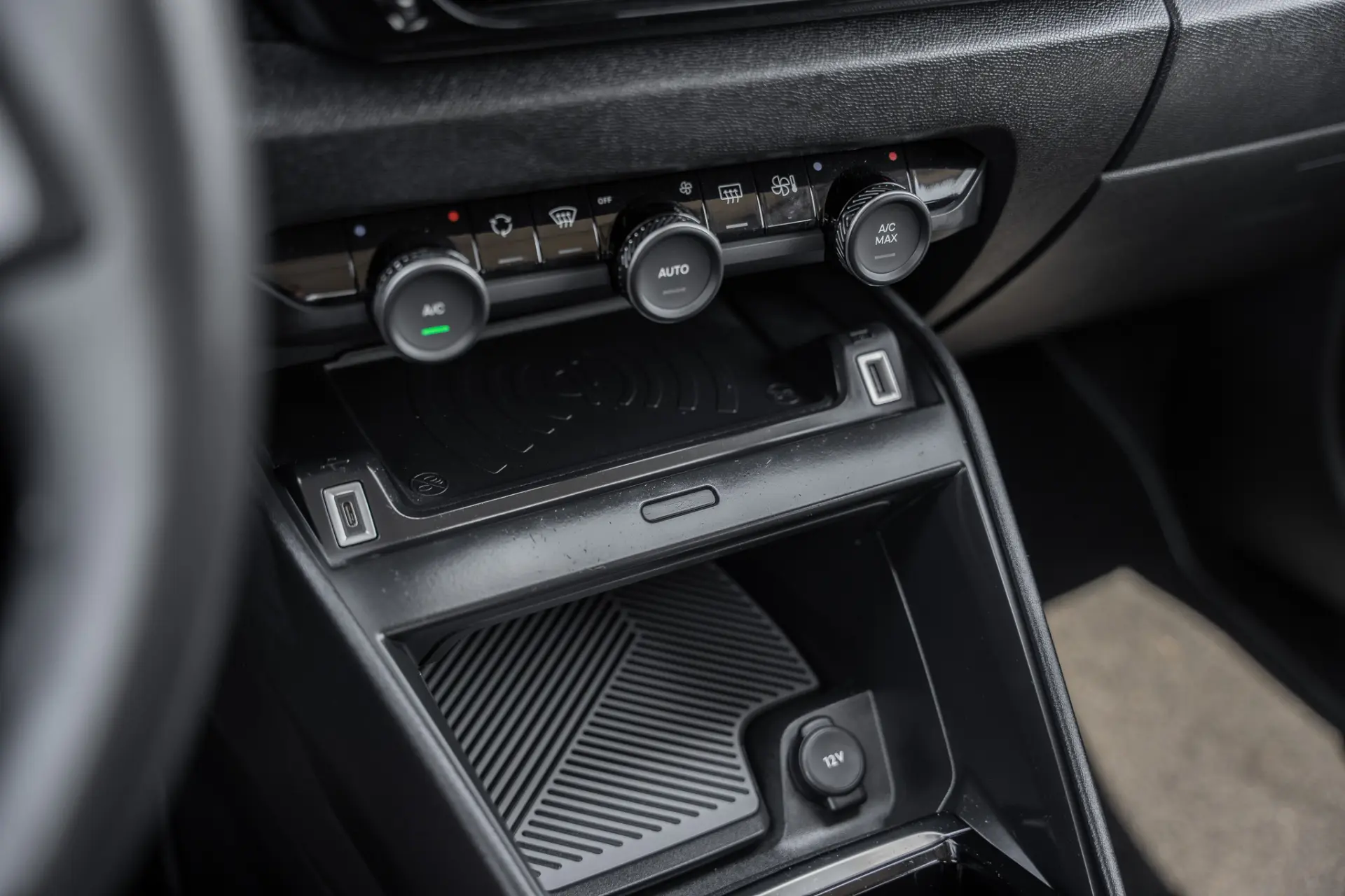 Citroen e-C4 X Shine 20