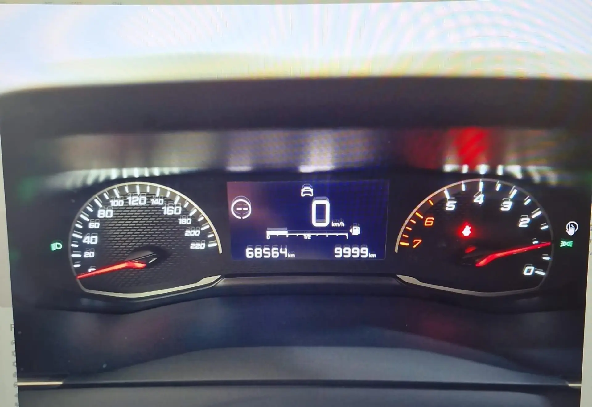 Peugeot 208 1.2 PureTech Active 8