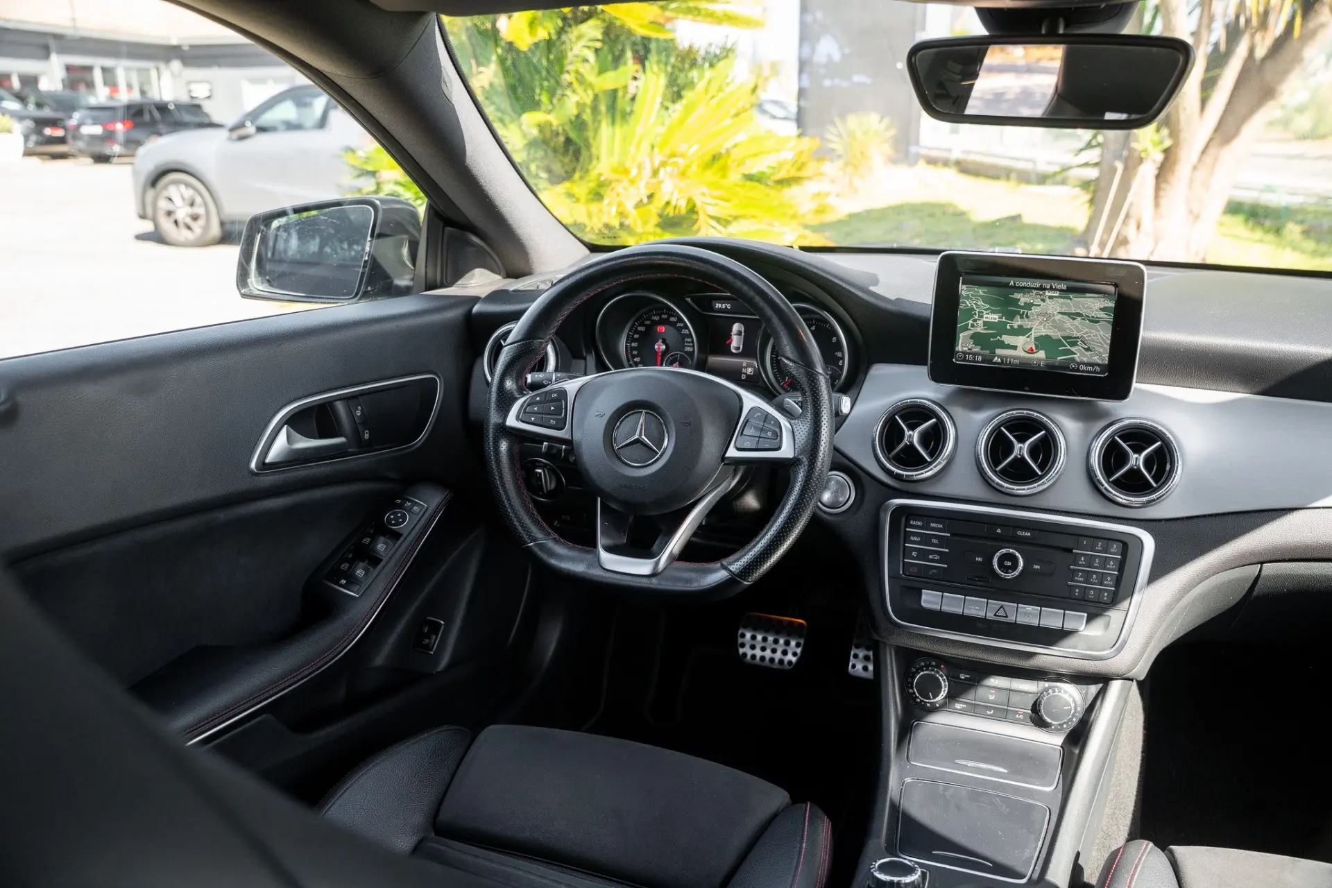 Mercedes-Benz CLA 200 d 7G-DCT AMG Line 11