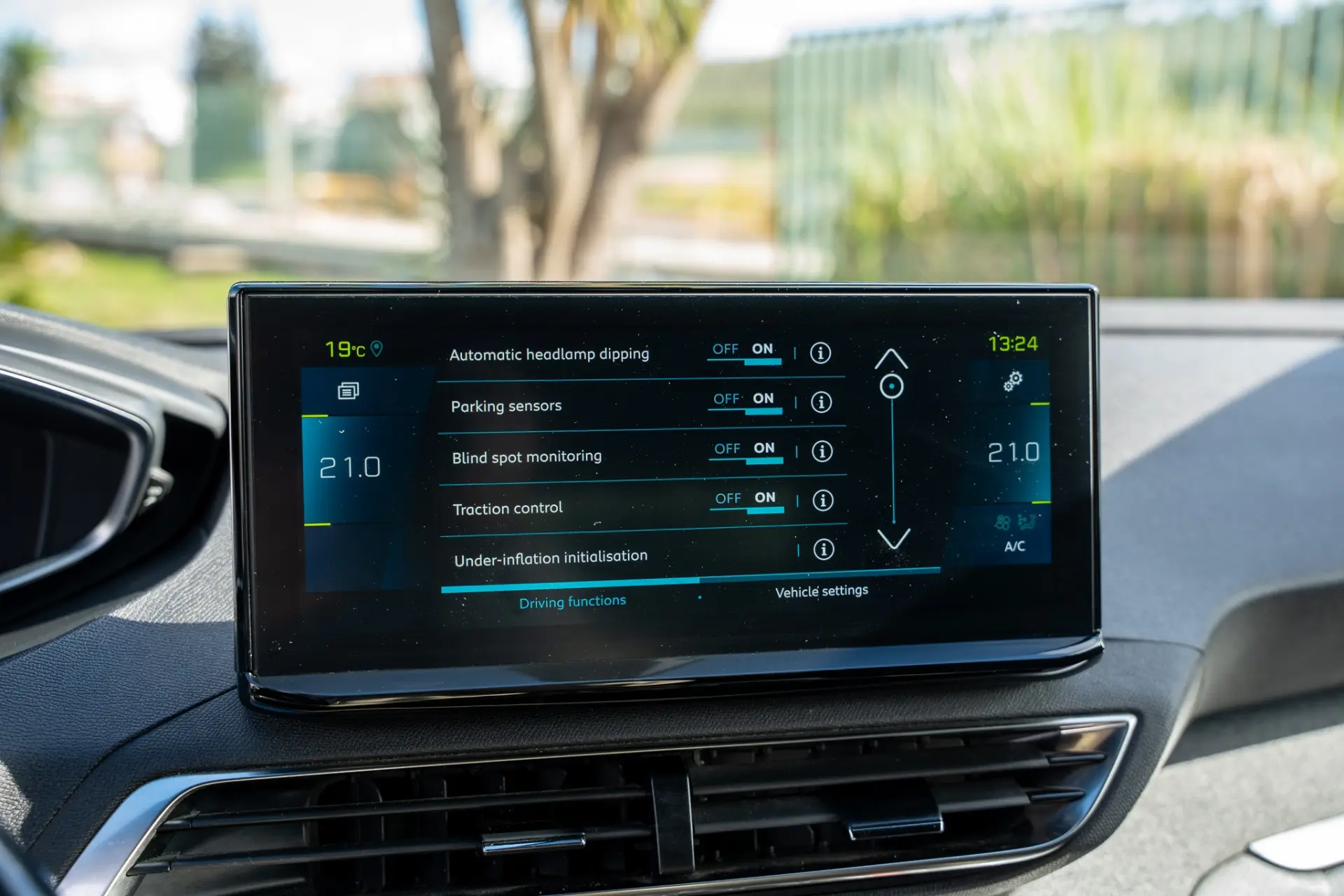 Peugeot 3008 1.6 Hybrid4 Allure Pack e-EAT8 11