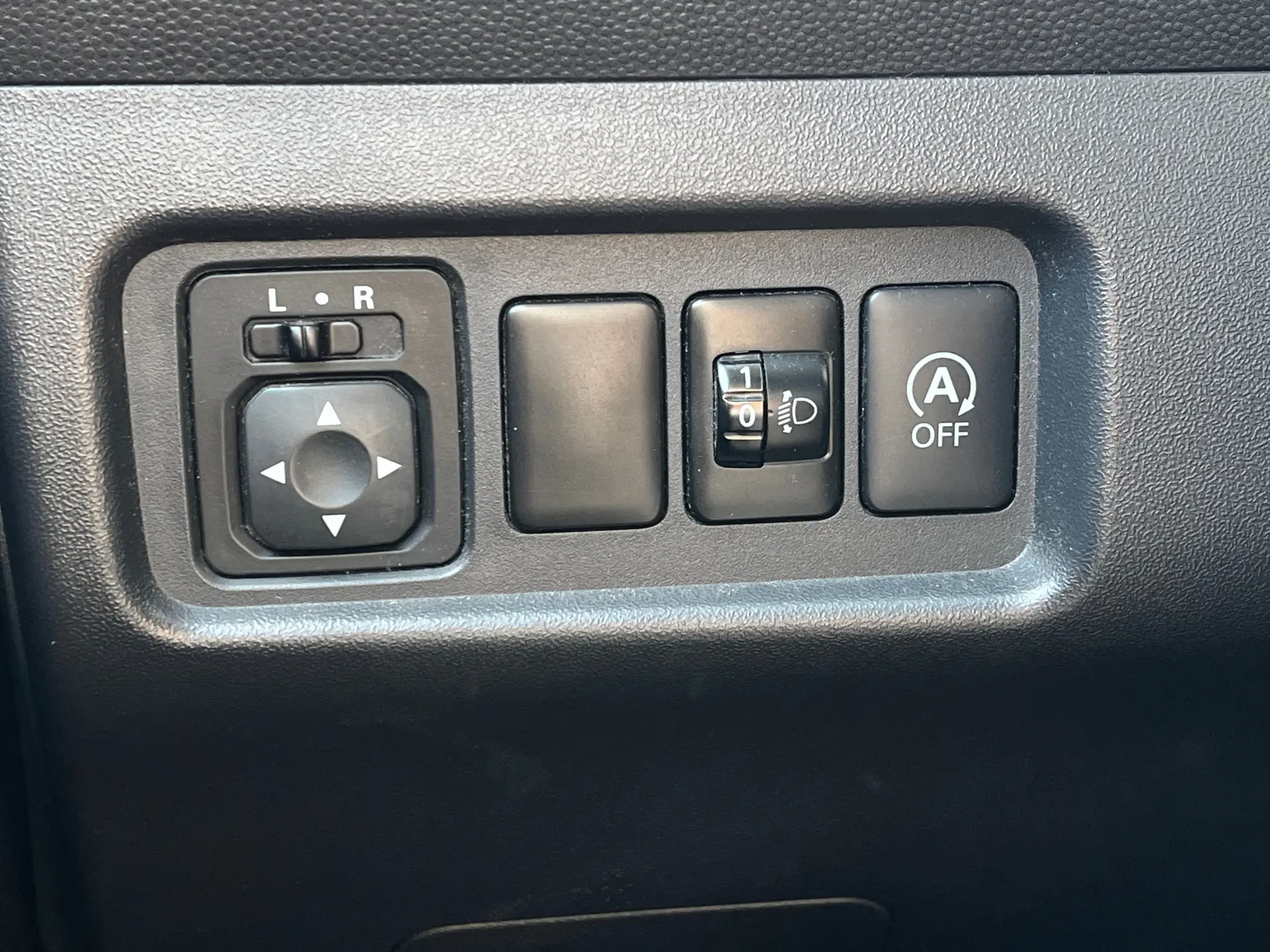 Mitsubishi Space Star 1.2 Intense 17