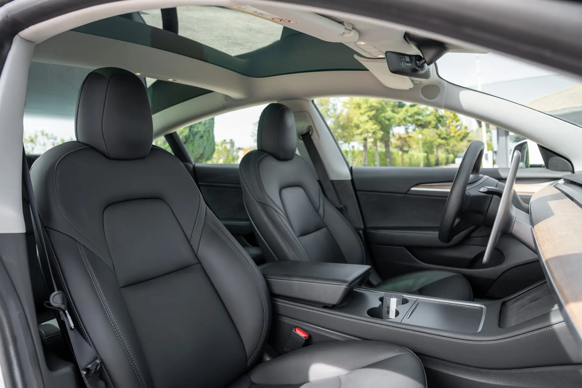 Tesla Model 3 Long Range Tração Traseira 16