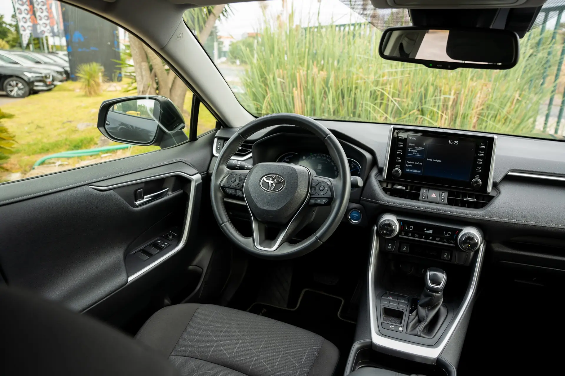 Toyota RAV4 2.5 HDF Comfort 12
