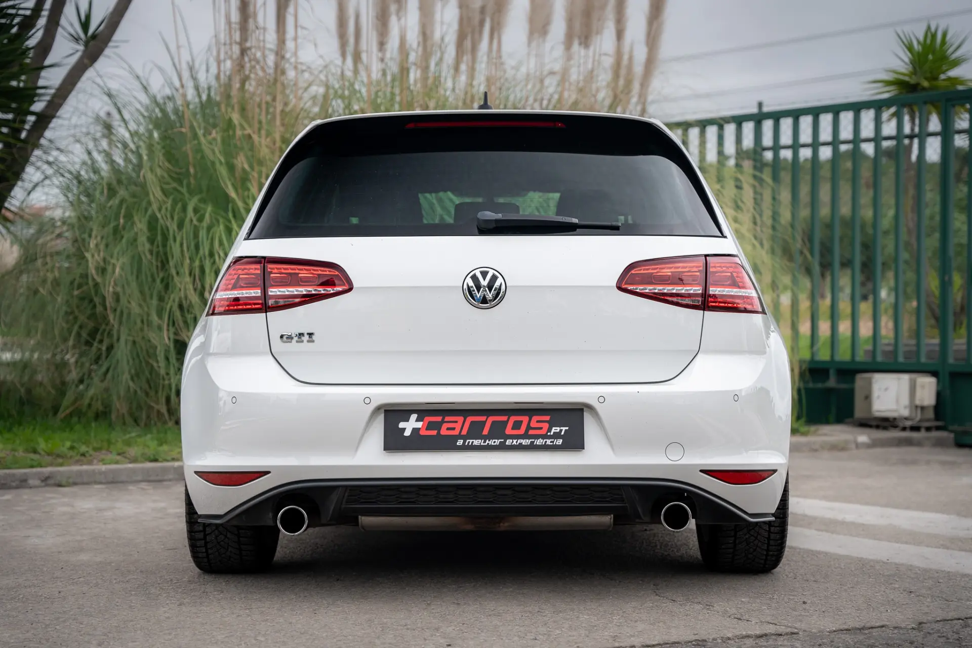 Volkswagen Golf 2.0 TSi R20 DSG 6