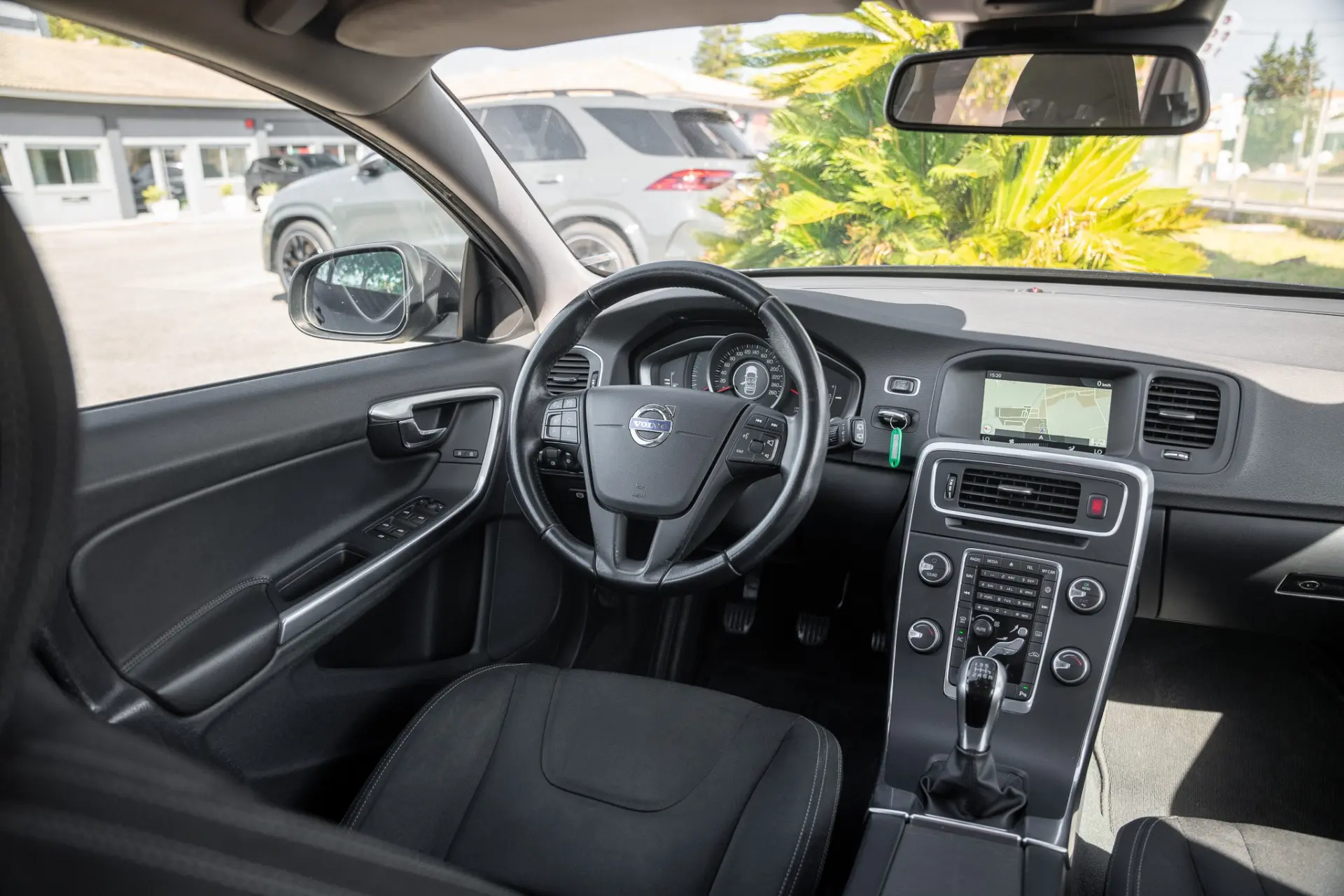 Volvo V60 2.0 D2 Momentum 9