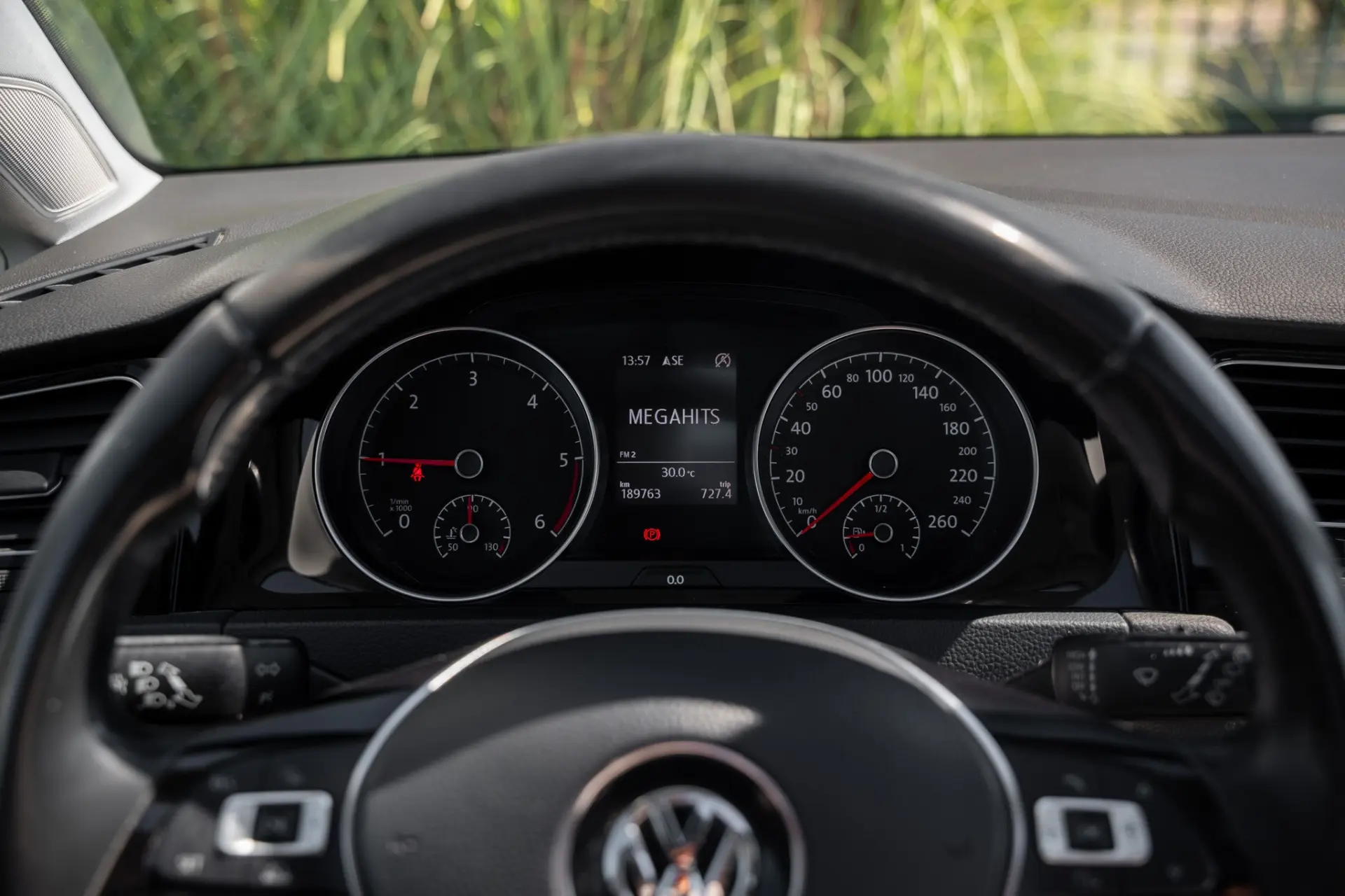 Volkswagen Golf 1.6 TDi Highline 10