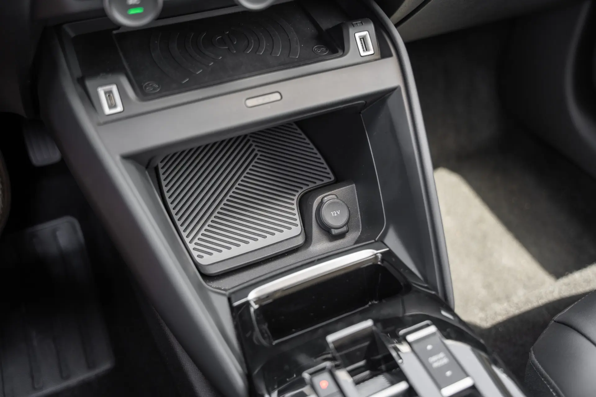 Citroen e-C4 X 50 kWh Shine Pack 17