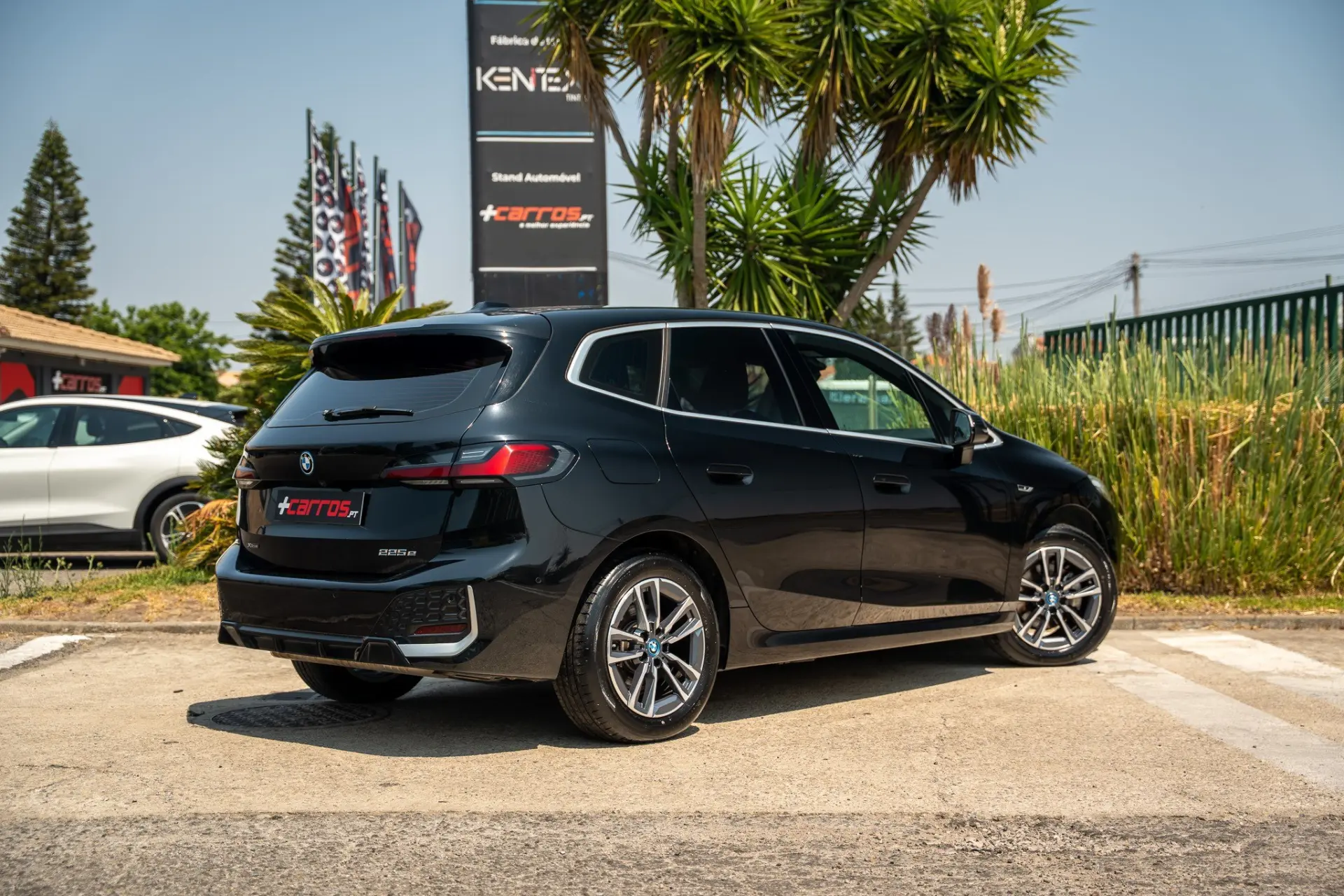 BMW 225xe Active Tourer e xDrive Pack Desportivo M 8