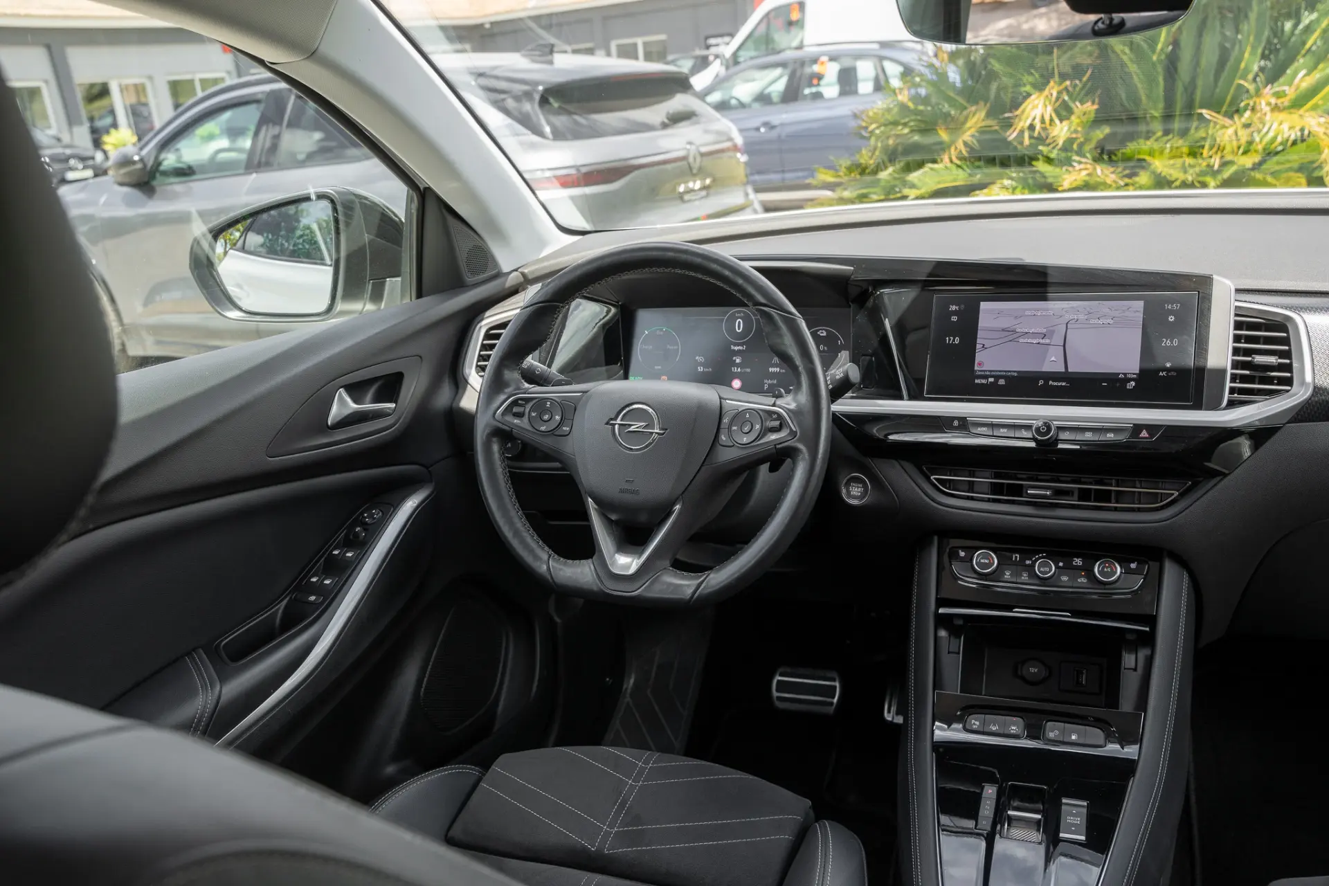 Opel Grandland 1.6 T PHEV Ultimate 13