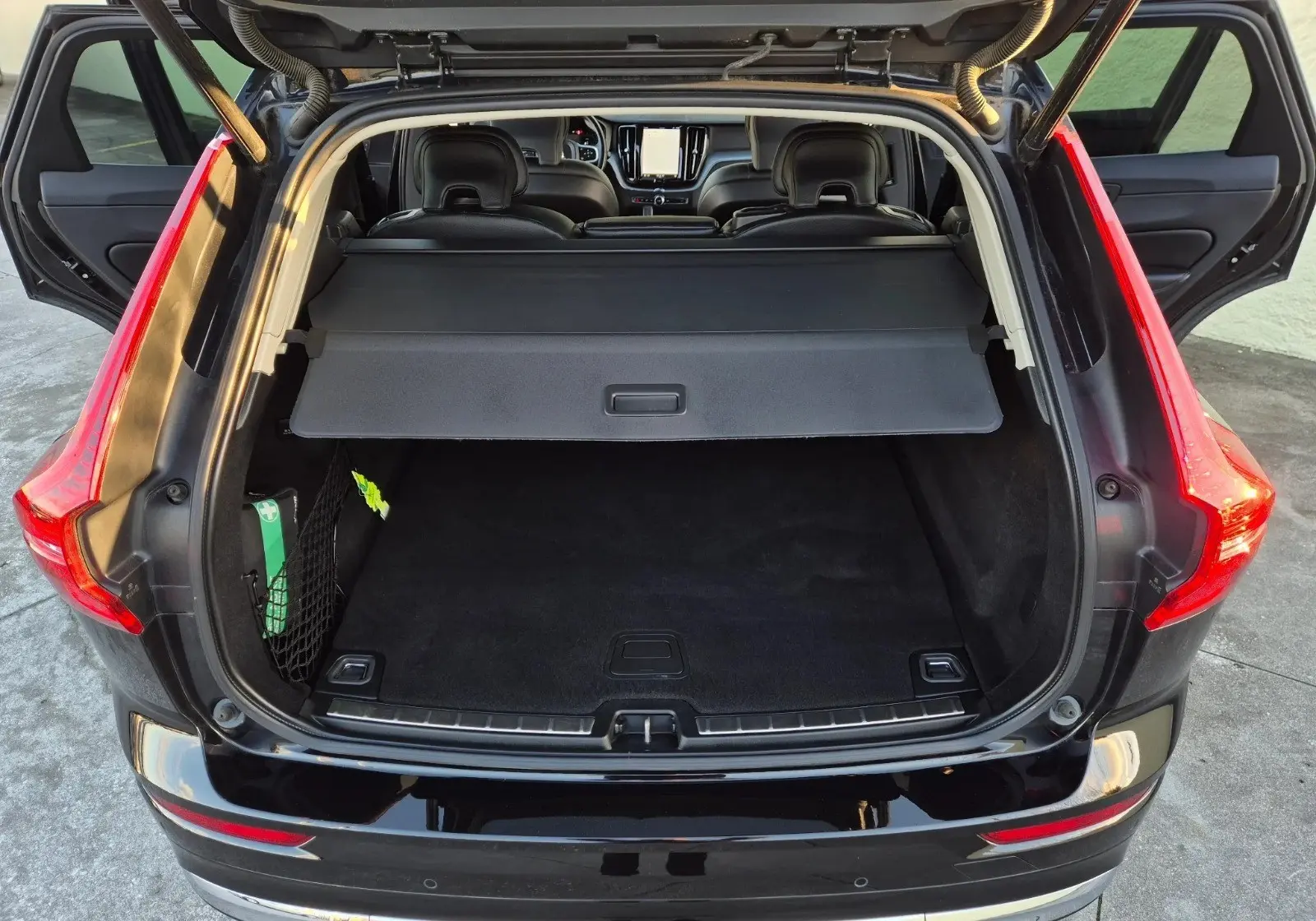 Volvo XC 60 T6 AWD Recharge Geartronic Inscription Expression 12