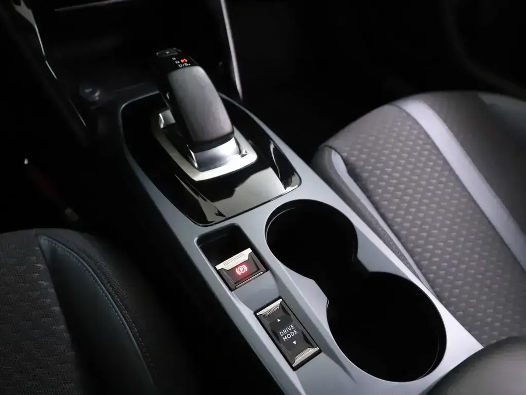 Peugeot e-2008 50 kWh Allure 20