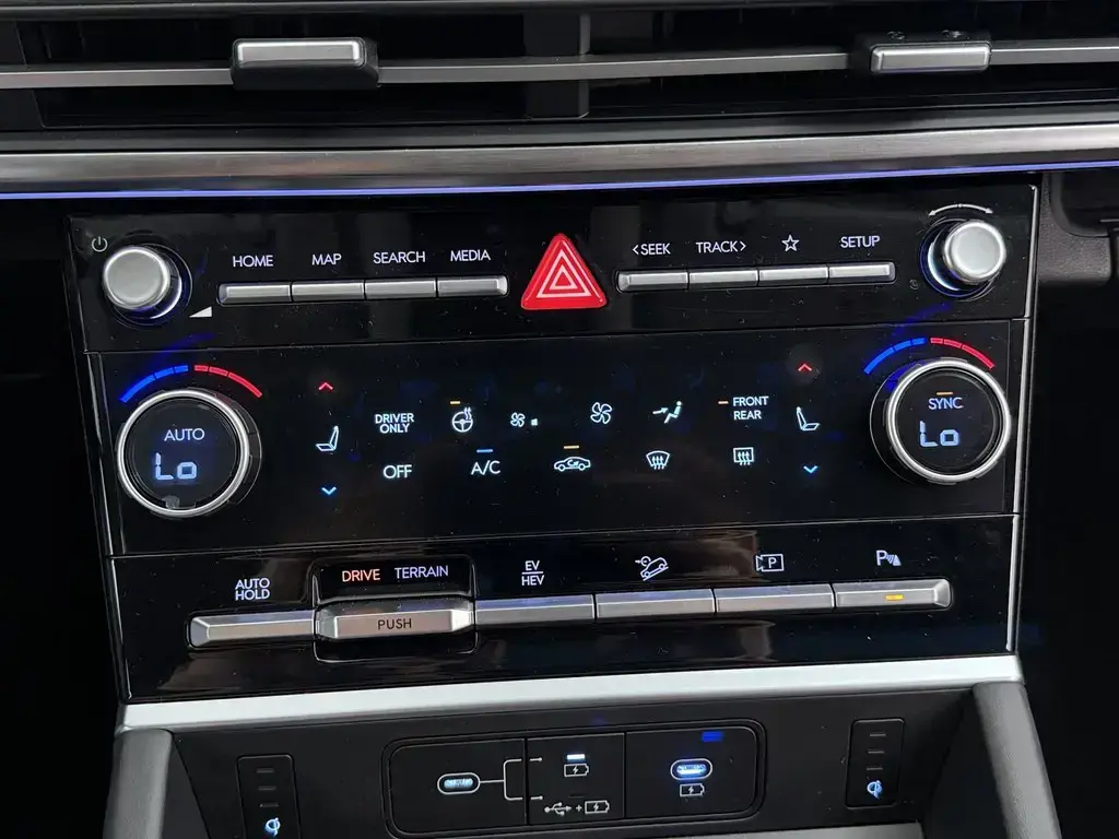 Hyundai Santa Fe 1.6 Plugin-Hybrid 4WD 7L Signature 17