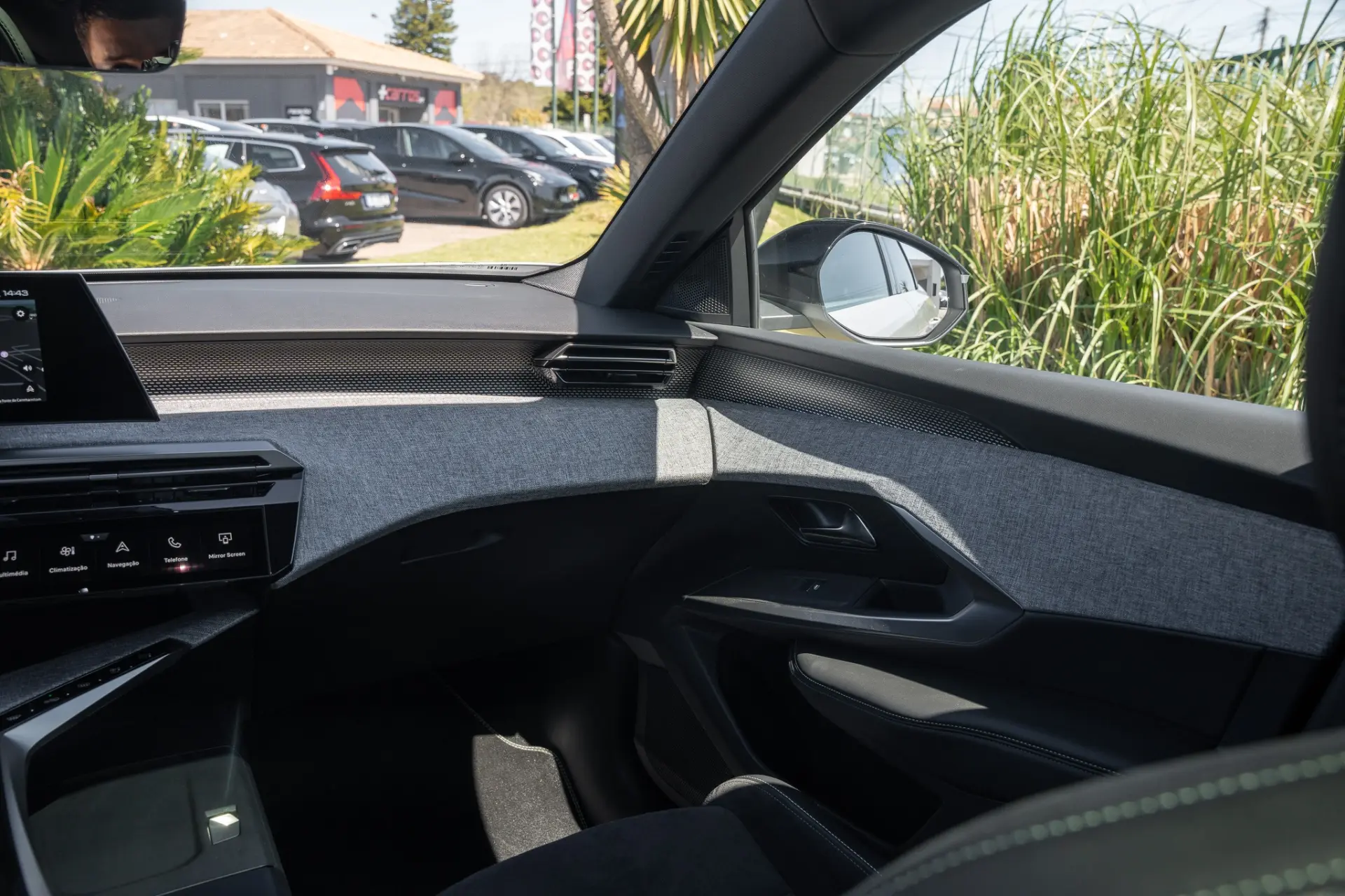 Peugeot E-3008 73 kWh GT 24