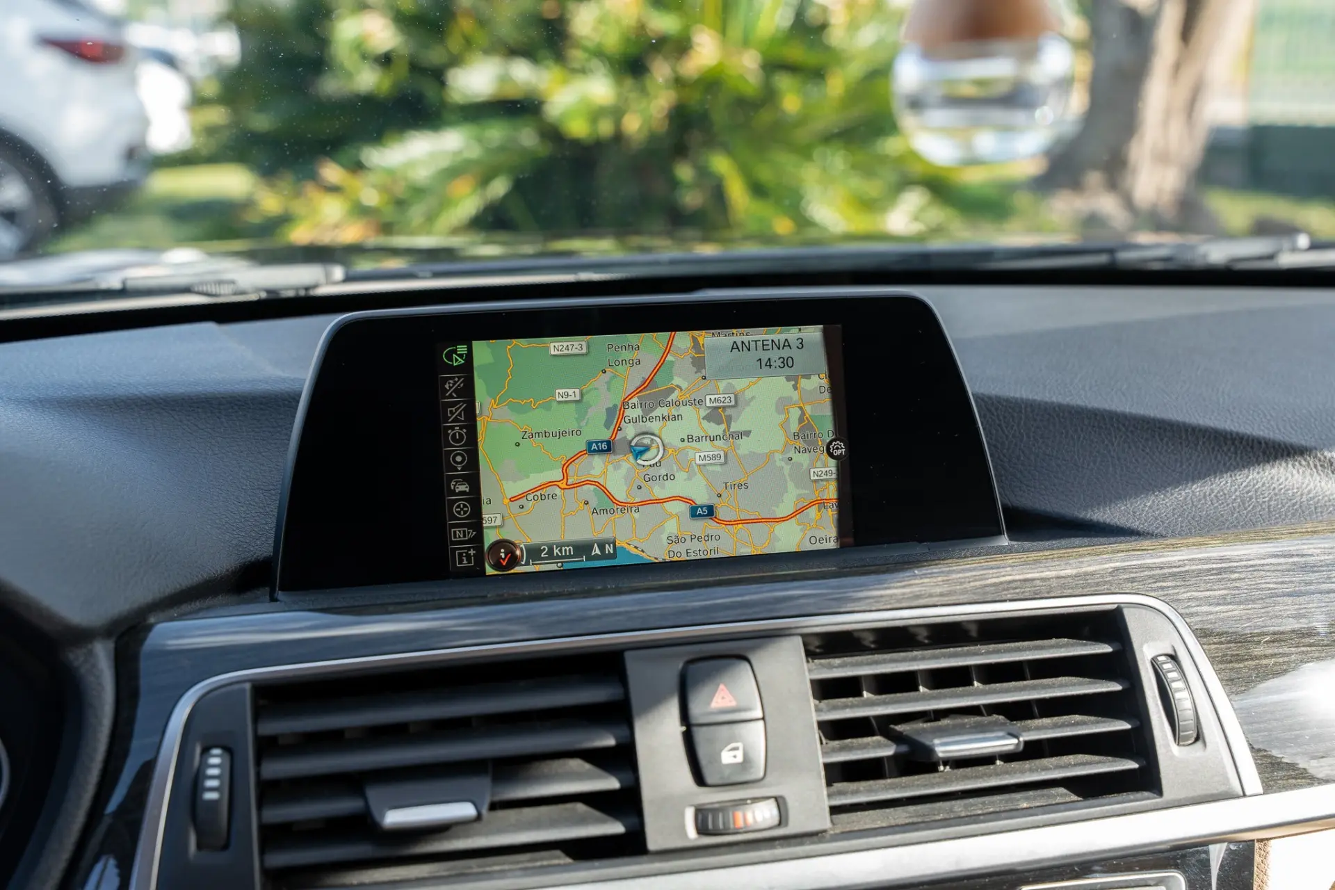 BMW 320 d Line Luxury Auto 10