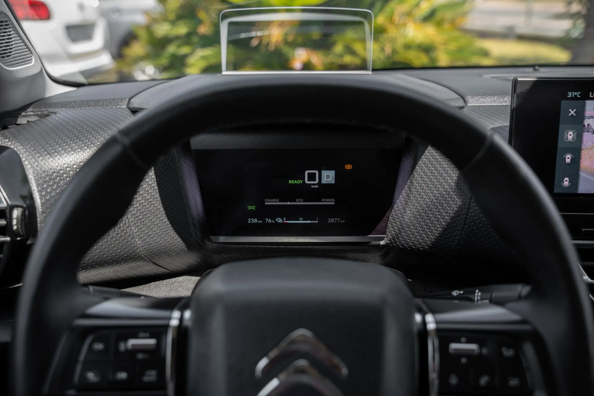 Citroen e-C4 X Shine 15