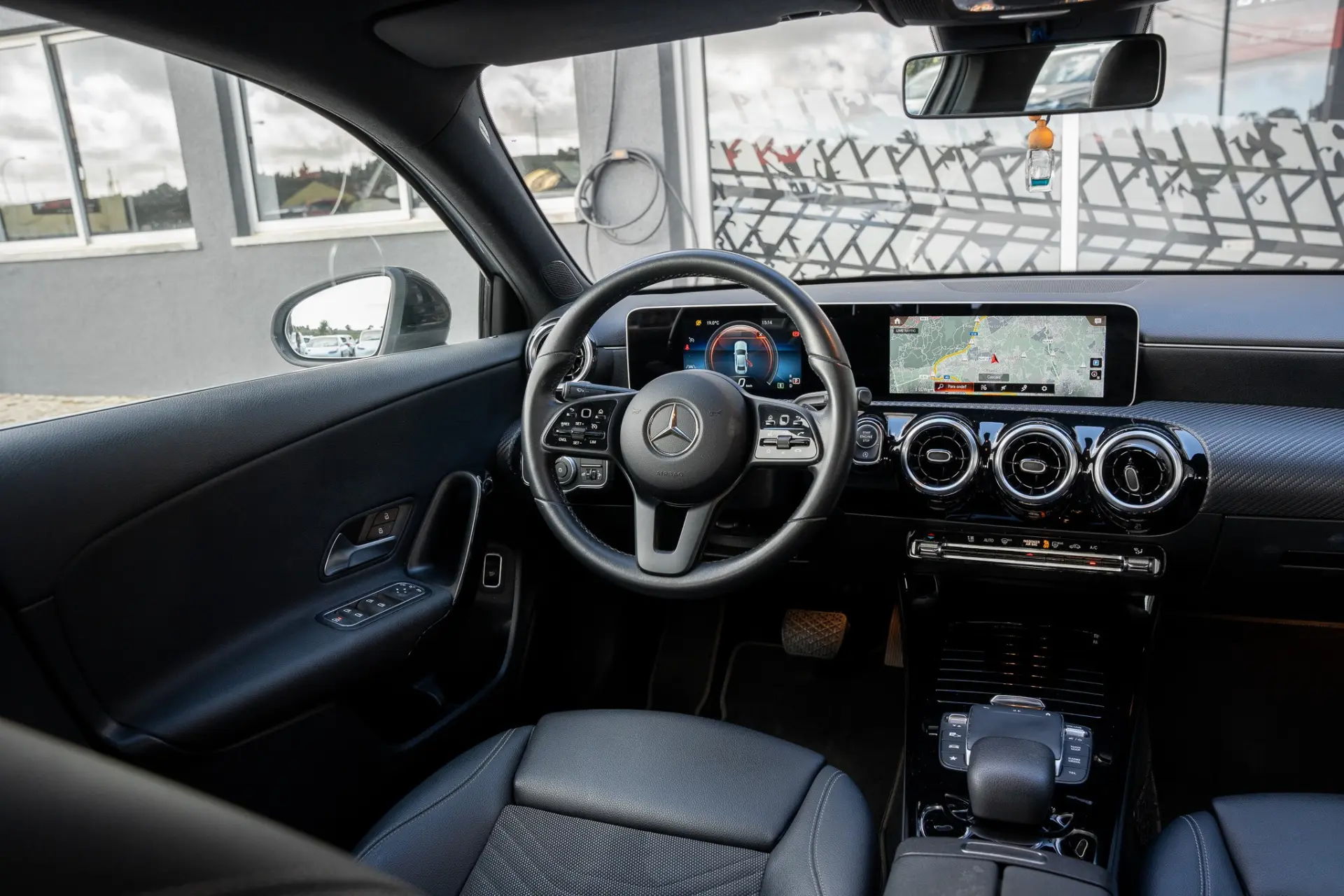 Mercedes-Benz A 180 Limousine d Style Aut. 9