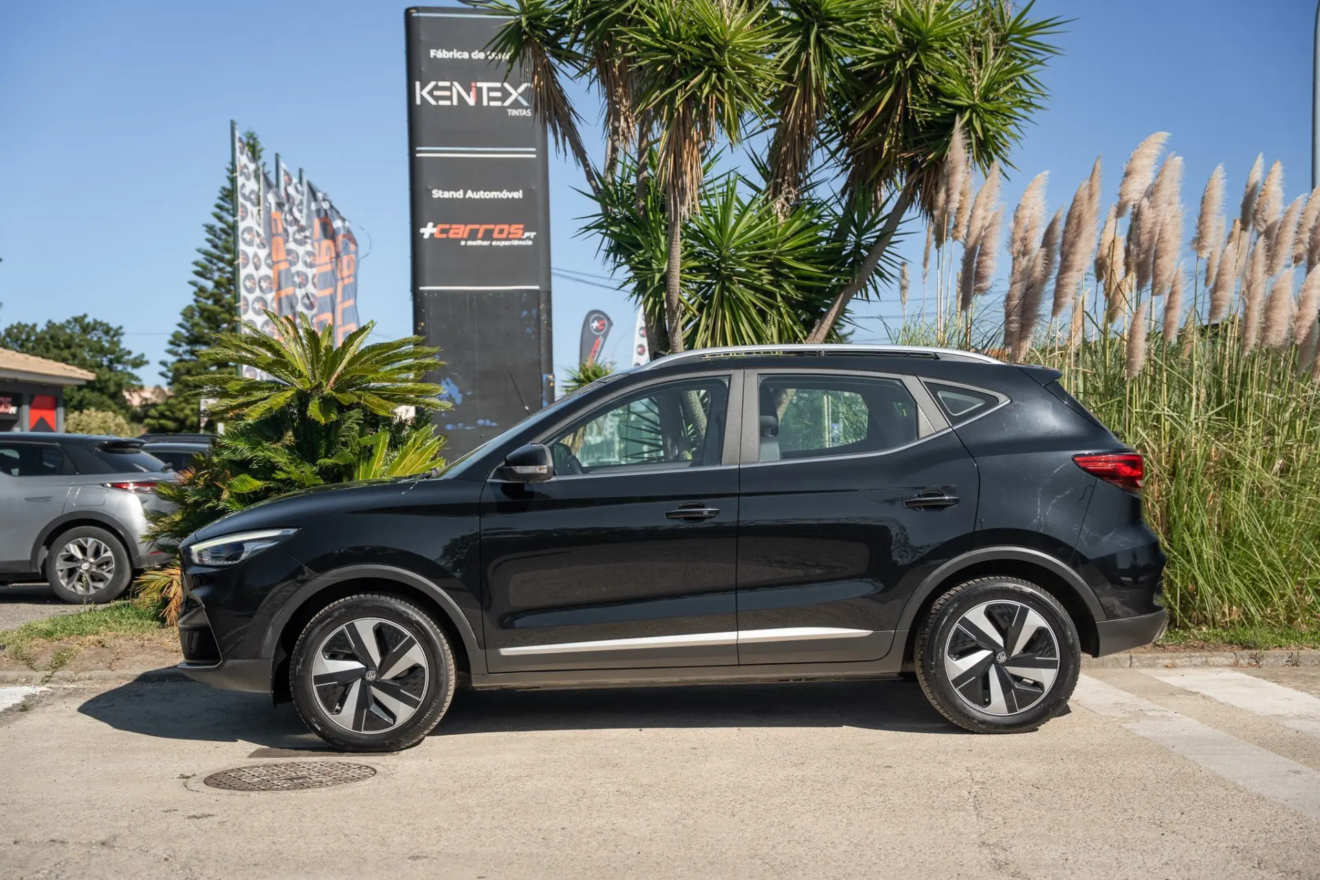 MG ZS Standard Luxury 7