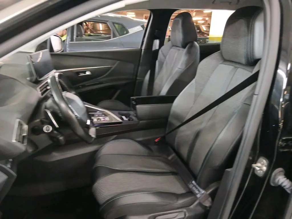 Peugeot 5008 1.5 BlueHDi Allure EAT8 12