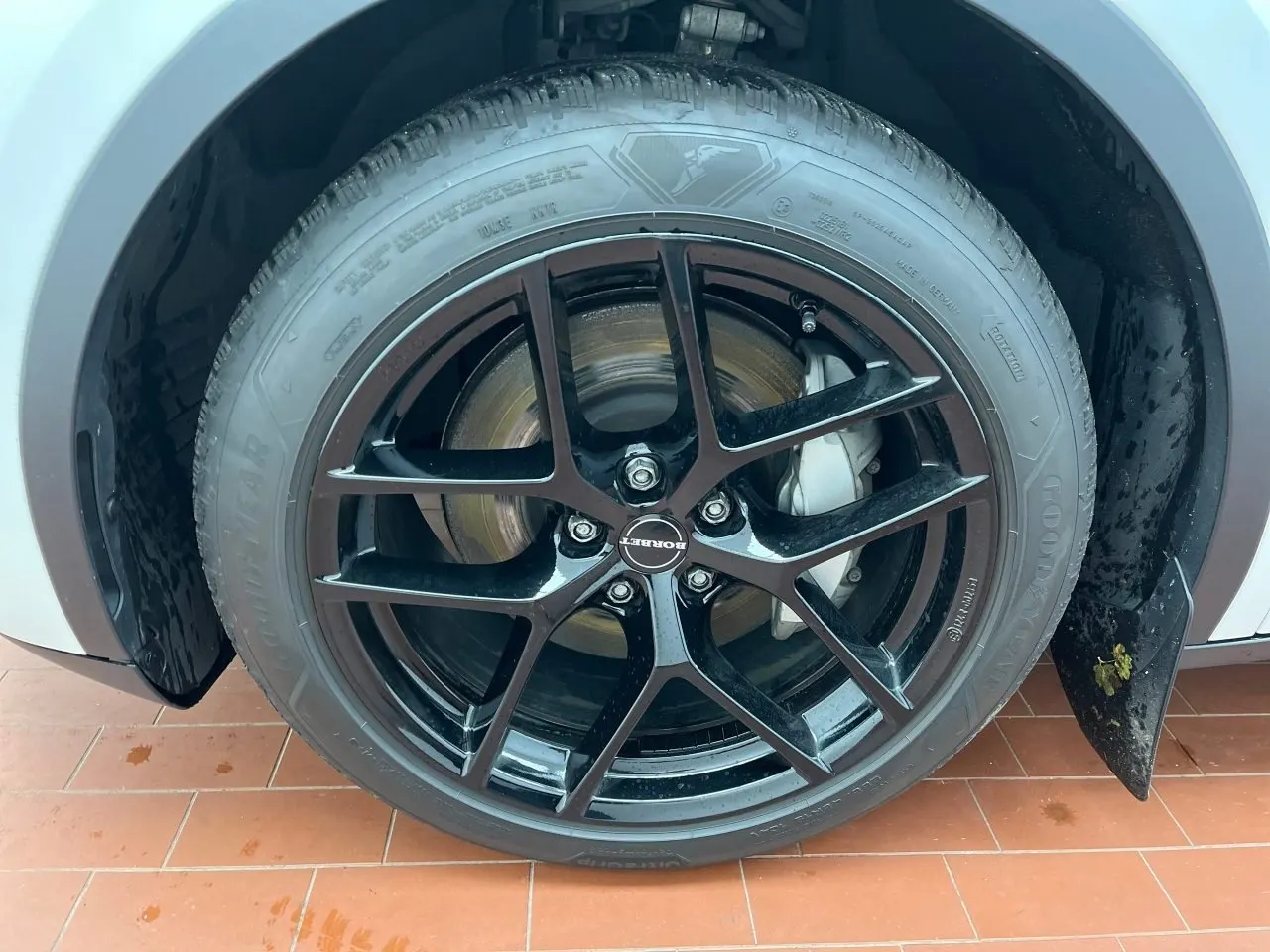 Tesla Model Y Long Range Tração Traseira 7