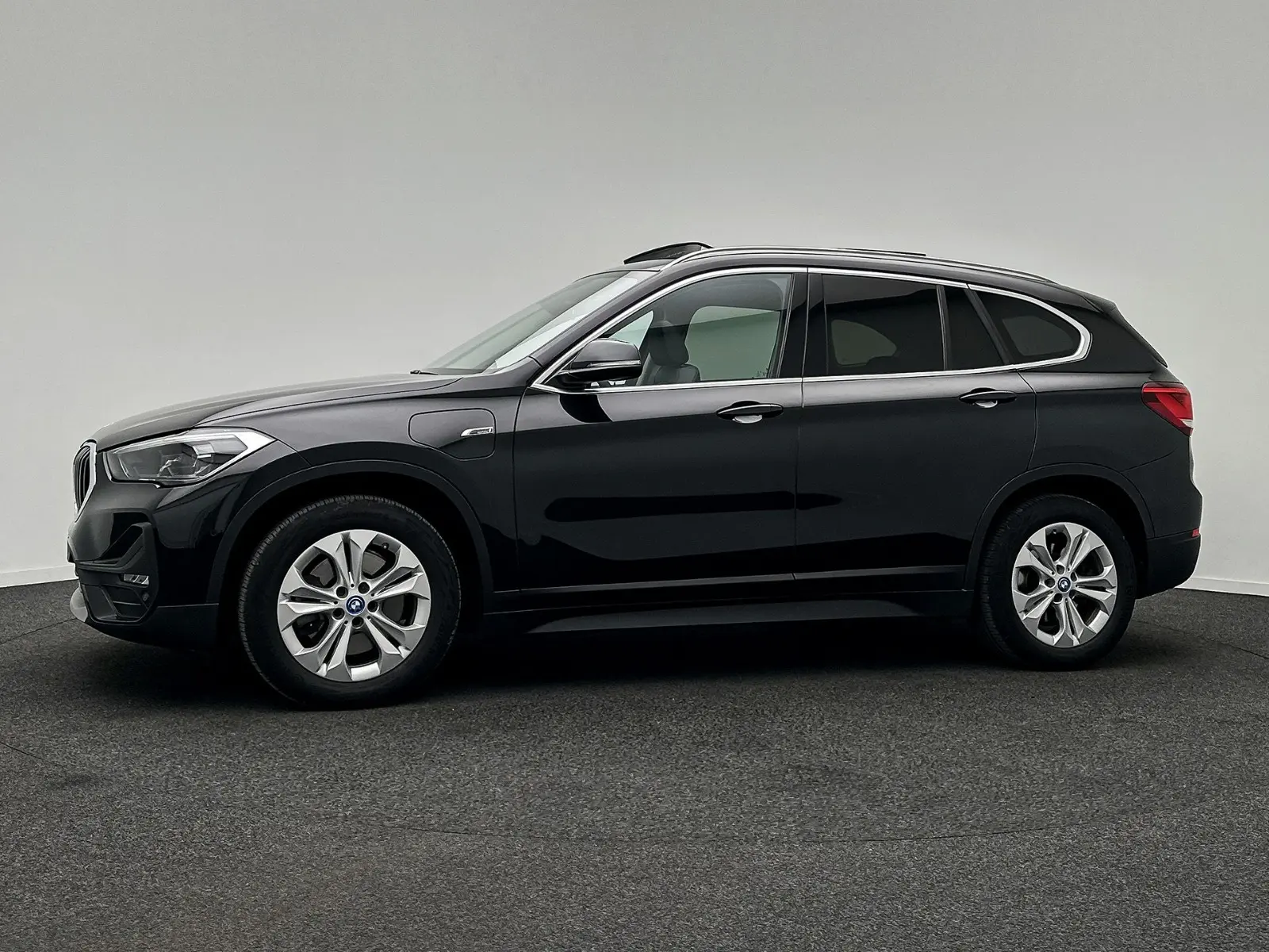 BMW X1 25 e xDrive 7