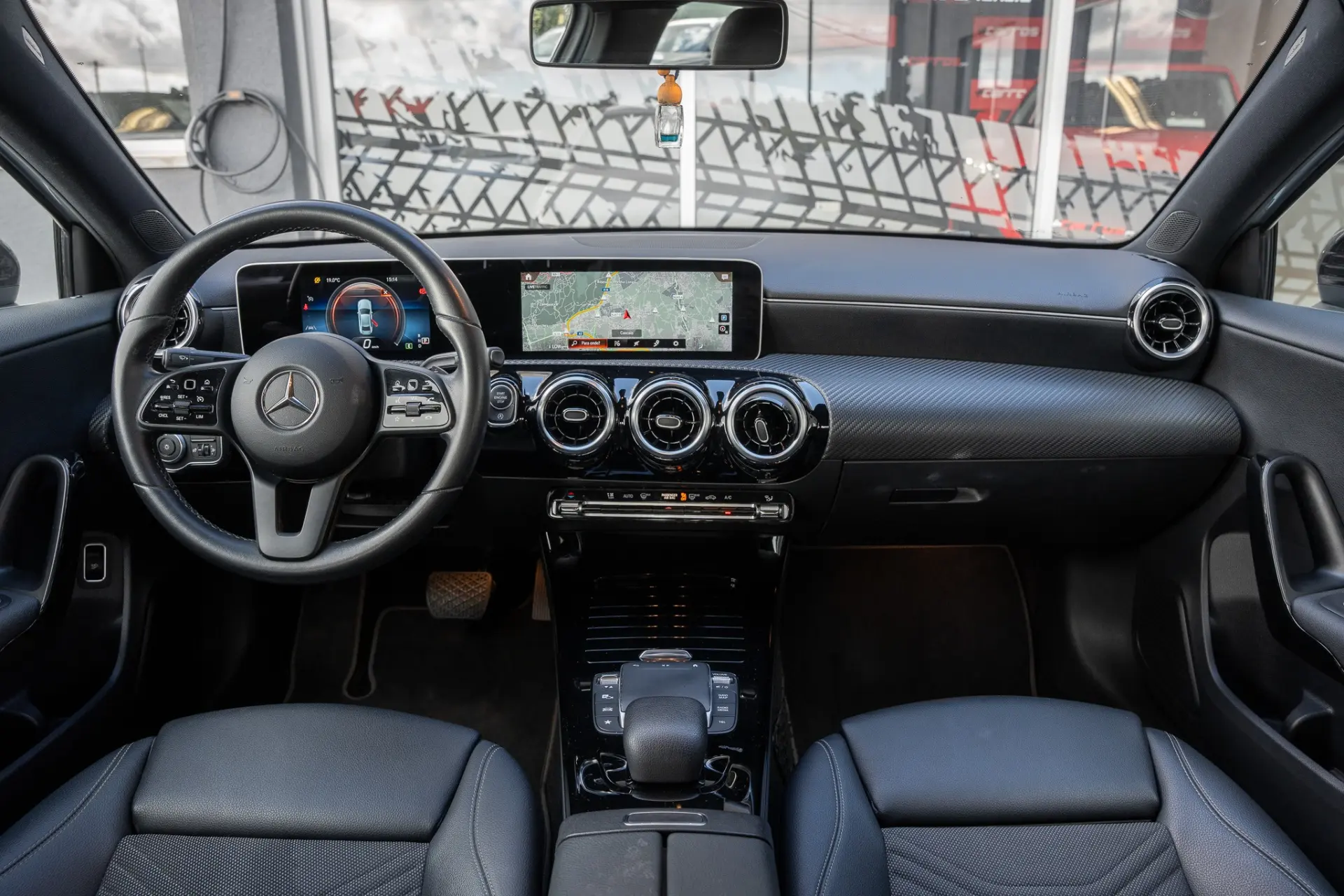 Mercedes-Benz A 180 Limousine d Style Aut. 8