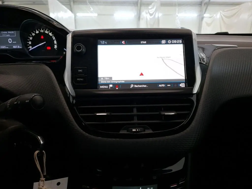 Peugeot 208 1.2 PureTech Allure 6