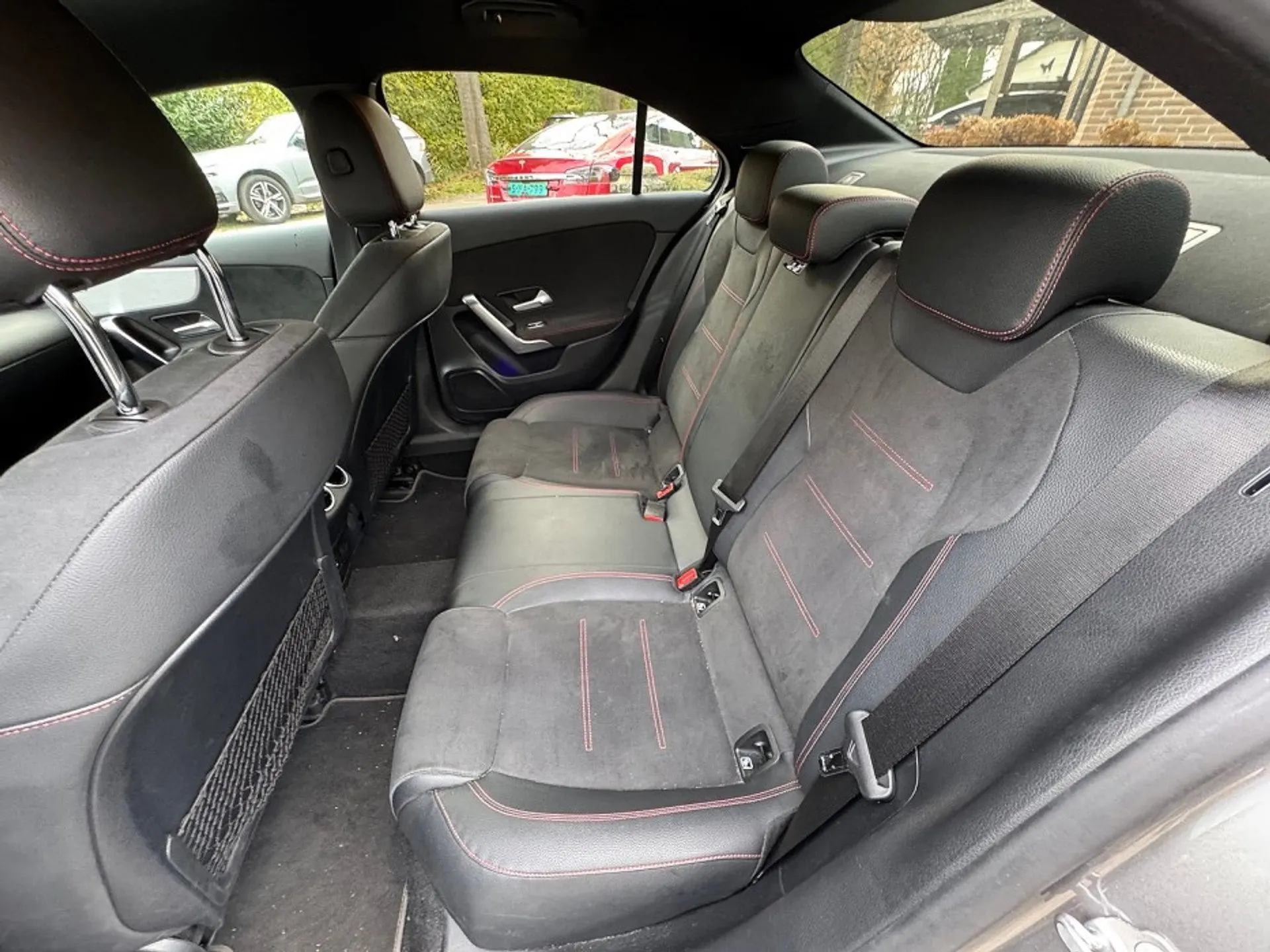 Mercedes-Benz A 250 Limousine e AMG Line 19