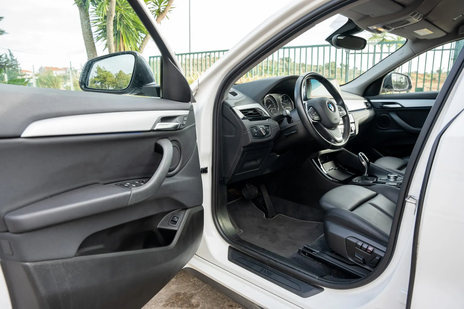 BMW X2 18 d sDrive Auto Pack M 16