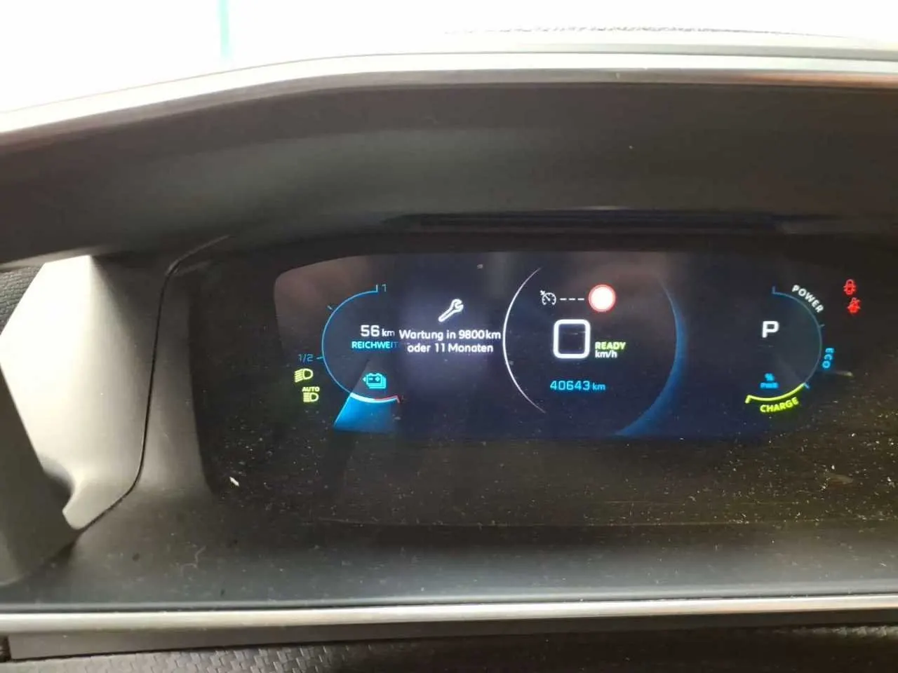 Peugeot e-2008 50 kWh GT 6