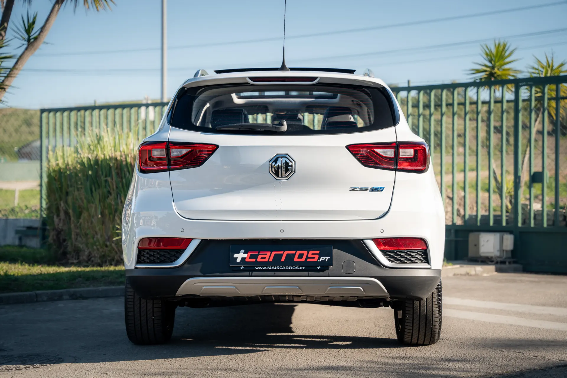 MG ZS EV 44.5 kWh Luxury 3