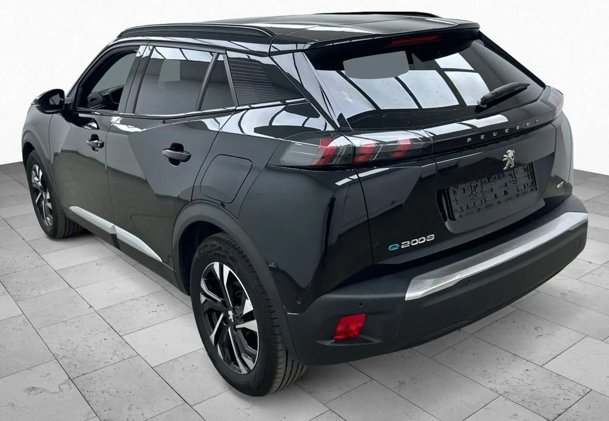 Peugeot e-2008 50 kWh GT 4