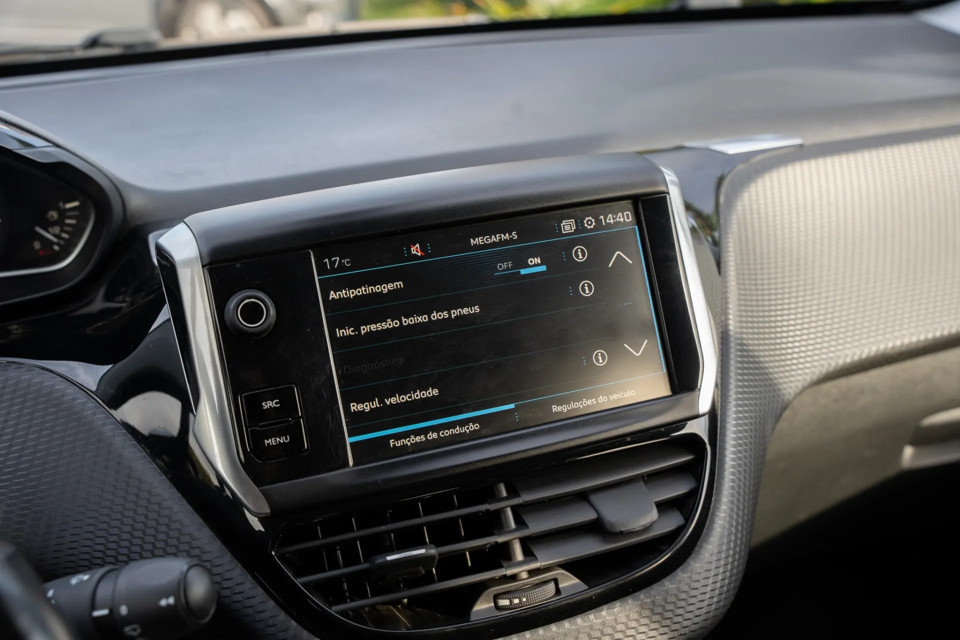 Peugeot 208 1.2 PureTech Allure 11