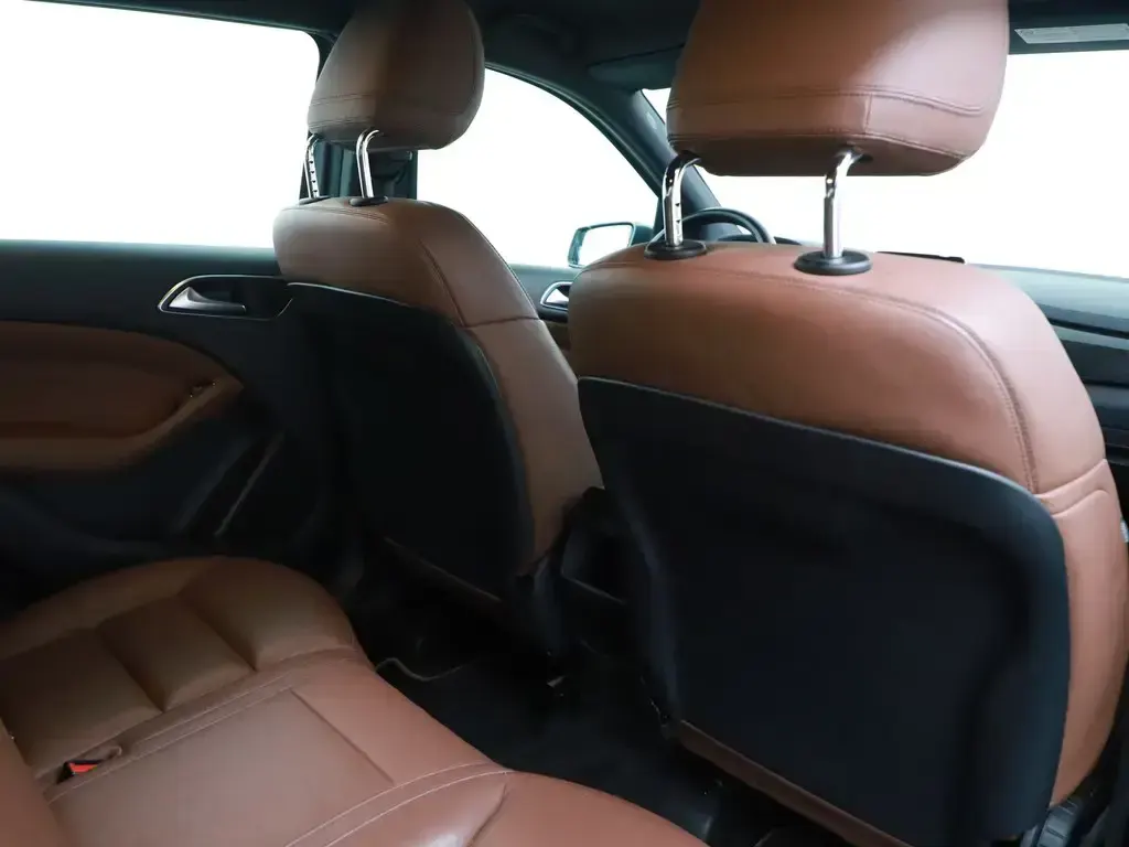 Mercedes-Benz B 180 CDI BlueEFFICIENCY Aut. 23