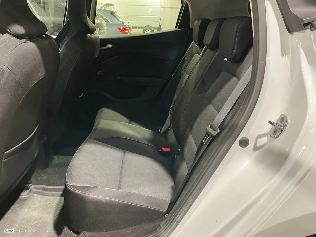 Renault Clio 1.0 TCe Intens 8