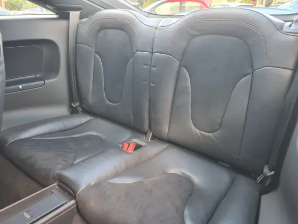 Audi TT Coupé 2.0 TDI quattro 9