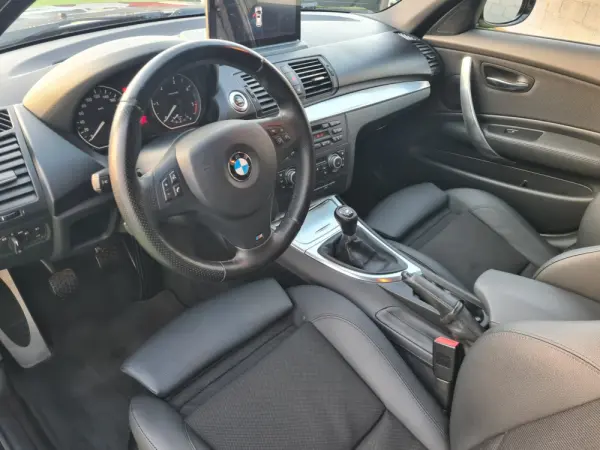 BMW 118 d Pack M 5