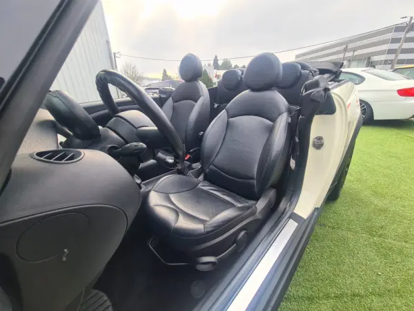 MINI Cabrio Cooper D 10