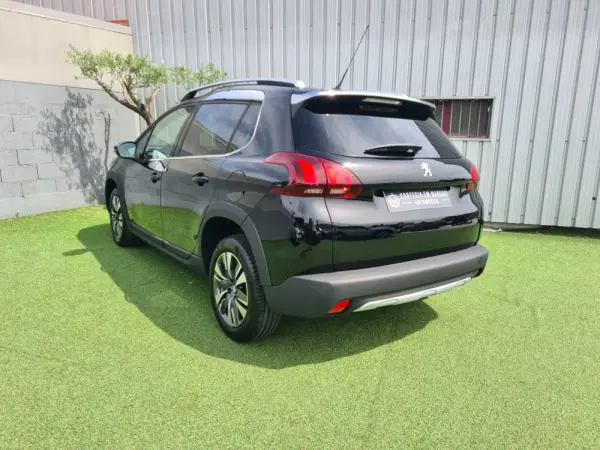 Peugeot 2008 1.6 BlueHDi Allure 4