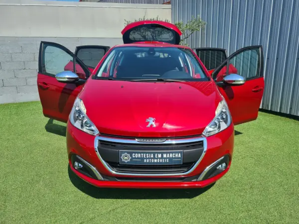 Peugeot 208 1.2 PureTech Style 12