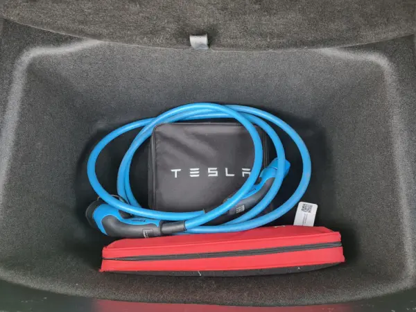 Tesla Model 3 Standard Range Plus RWD 11