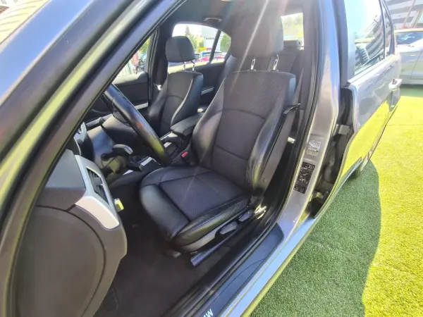 BMW 320 d Sport 6
