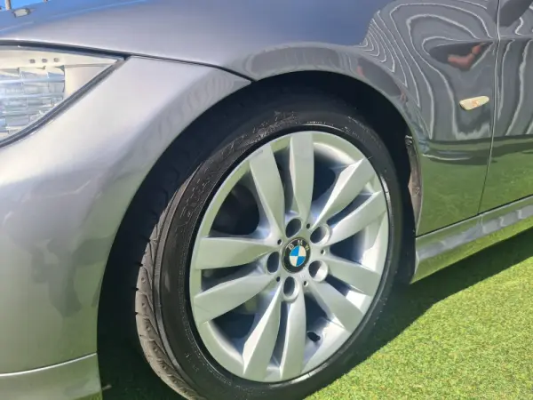 BMW 320 d Sport 13