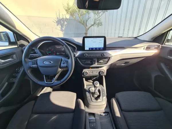Ford Focus SW 1.5 TDCi Titanium 21