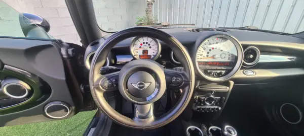 MINI Clubman Cooper D 1.6 10