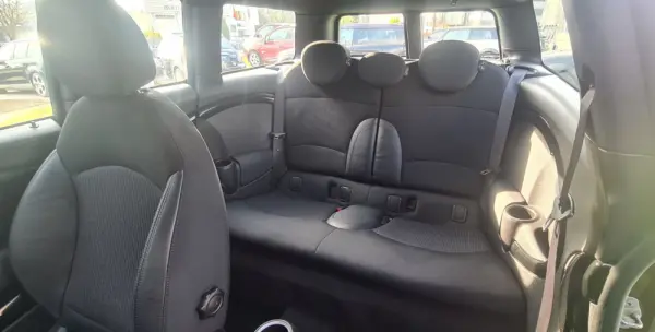 MINI Clubman Cooper D 1.6 13